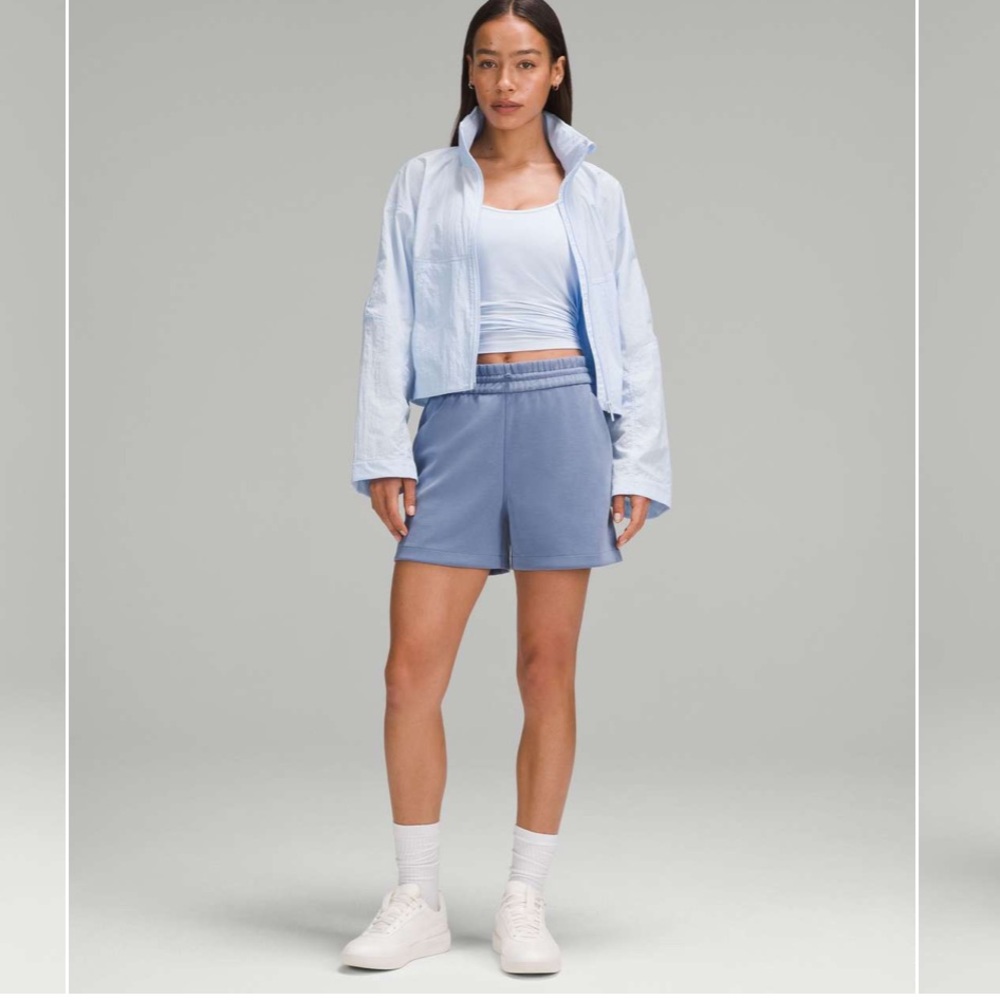 Lululemon Softstreme High-Rise Short 4" Oasis Blue 4 NWT